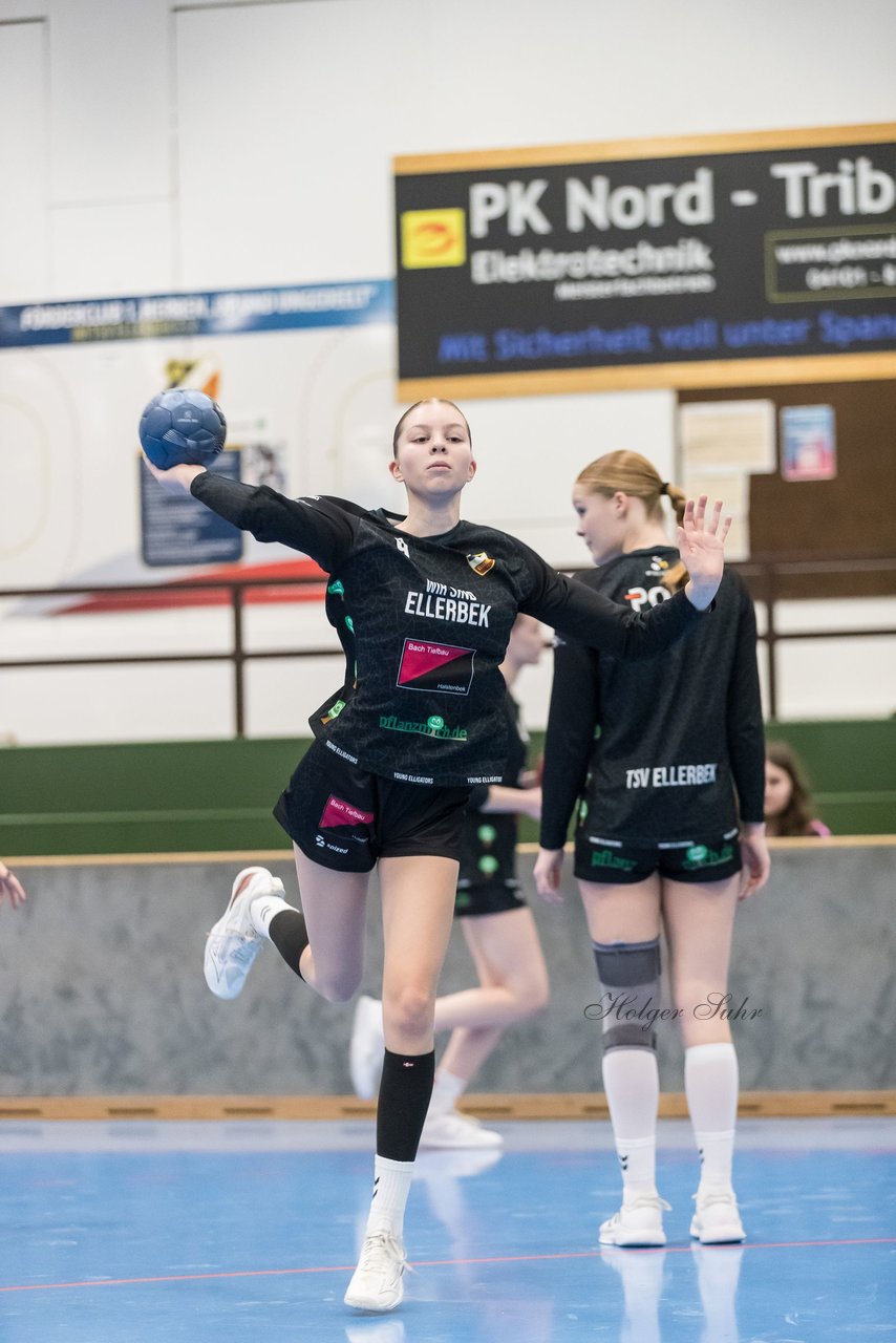 Bild 150 - wBJ TSV Ellerbek - TSV Uetersen : Ergebnis: 15:10